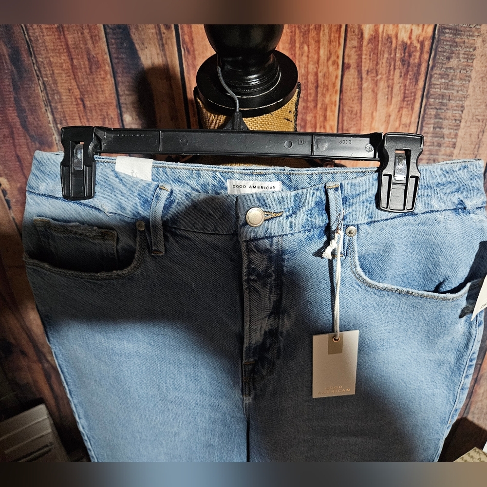 Good American "Good Girlfriend' NWT Mid Rise Jeans Women Size 6/28 - Picture 5 of 8